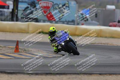 media/Jan-15-2023-SoCal Trackdays (Sun) [[c1237a034a]]/Turn 2 Set 1 (1145am)/